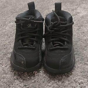 Black/Infrared like new Jordan 6 retro toddler